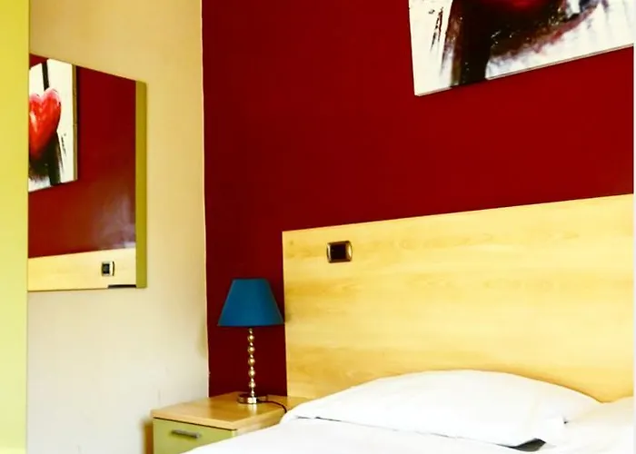 Central Room Fortuna Hotel